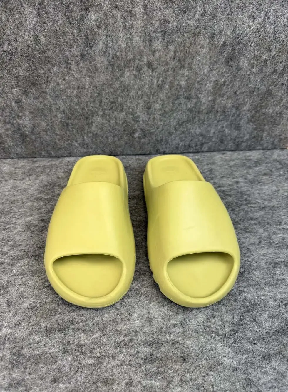 Adidas Yeezy Slides Glow Green Size 10